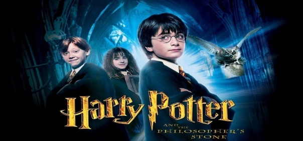 Список лучших семейных приключенческих фильмов фэнтези: Гарри Поттер и философский камень (2001)