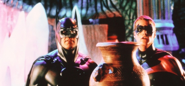 Список лучших фантастических фильмов про владеющих супер-костюмами супер-героев: Бэтмен и Робин (1997)